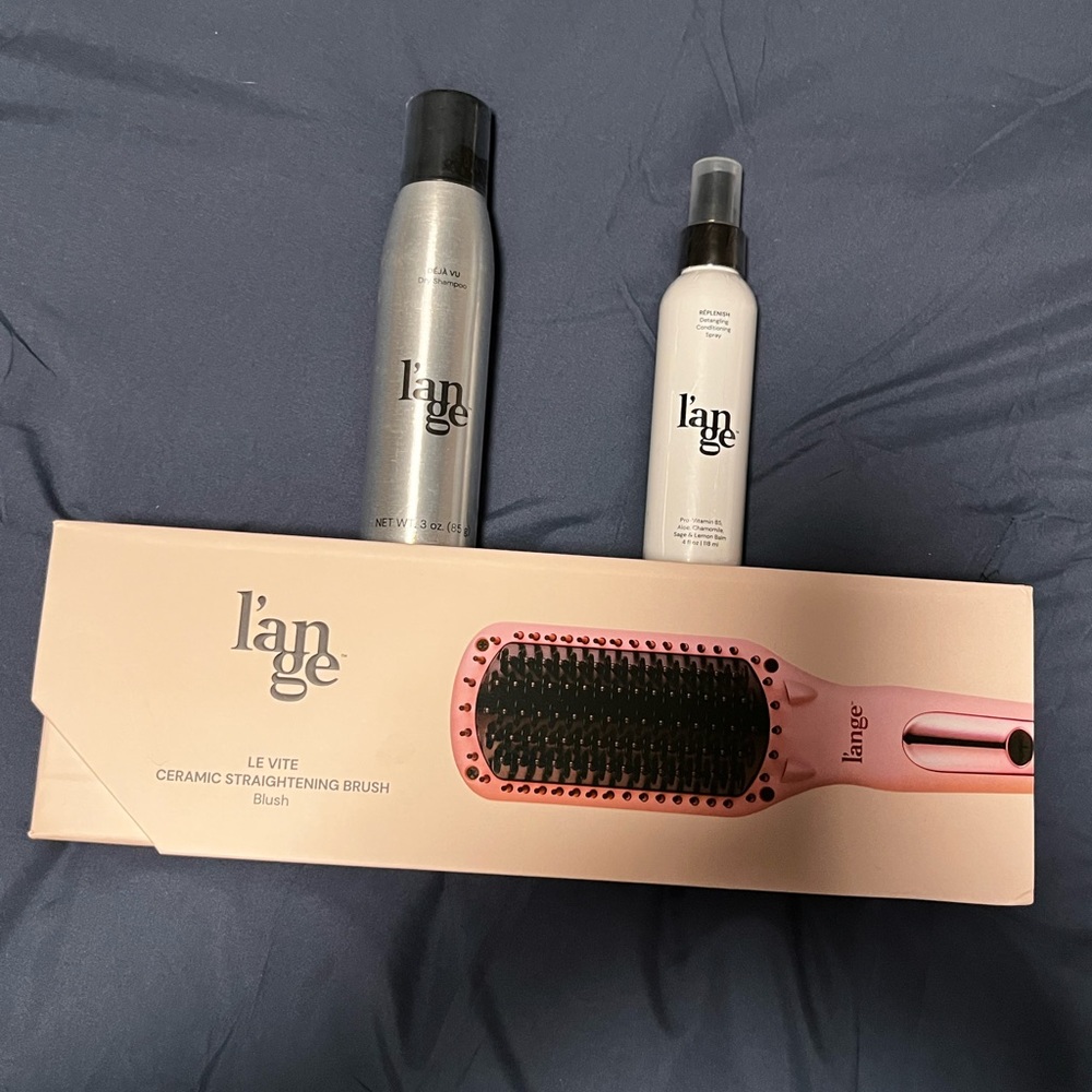 Lange Le Vite Ceramic straightening brush in blush and 2 hair products